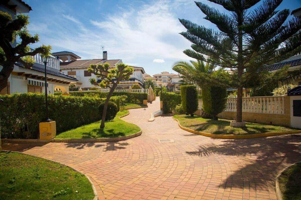 Bungalow Con Terraza La Mata La Mata (Torrevieja) Exterior foto